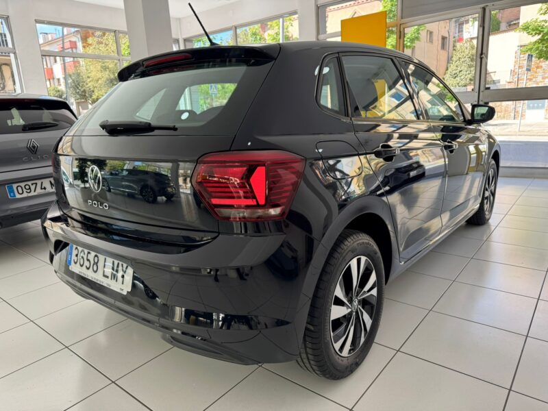 <h3>Volkswagen Polo VI Advance </h3> <br>kms - Imagen 3