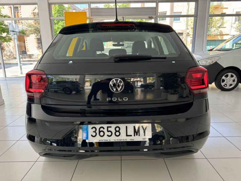 <h3>Volkswagen Polo VI Advance </h3> <br>kms - Imagen 5