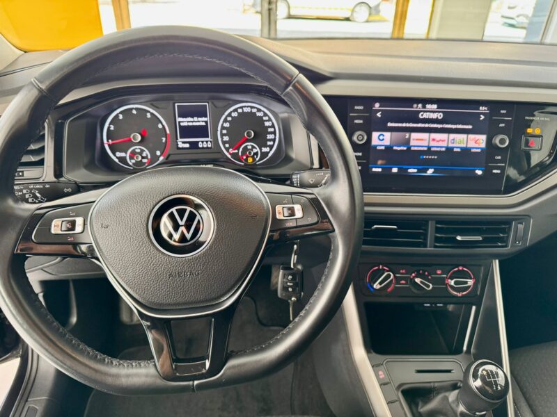 <h3>Volkswagen Polo VI Advance </h3> <br>kms - Imagen 6