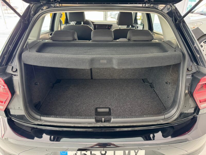 <h3>Volkswagen Polo VI Advance </h3> <br>kms - Imagen 10