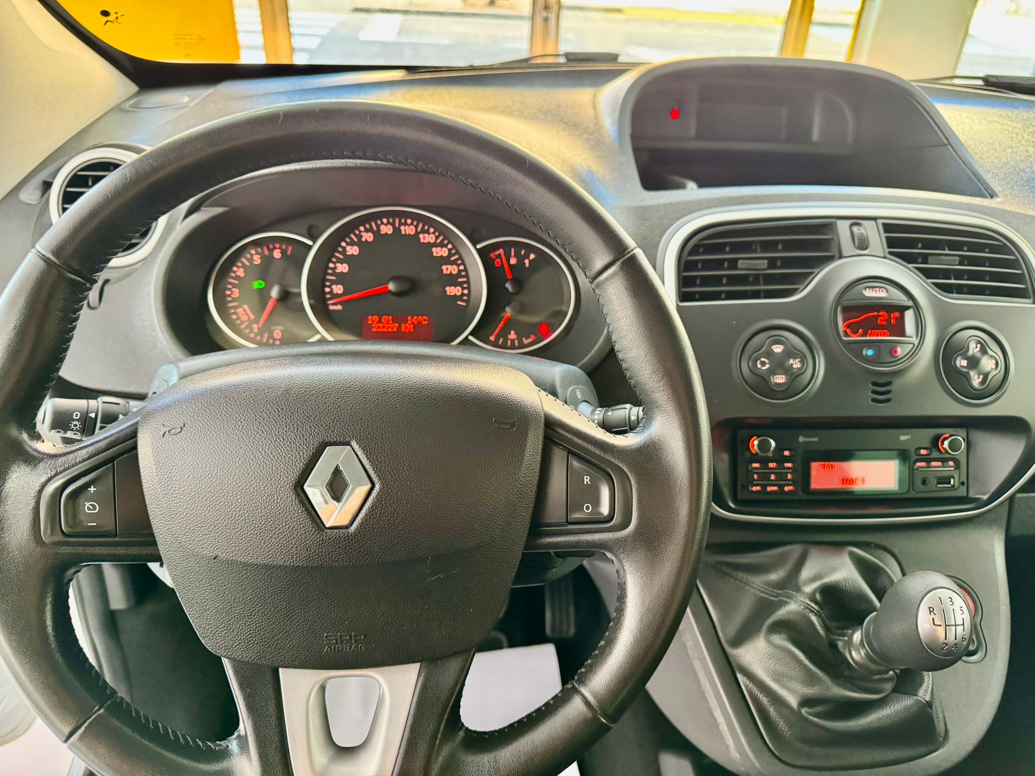 RENAULT KANGOO EXTREM 1.2 TCe 115 CV - Imagen 8