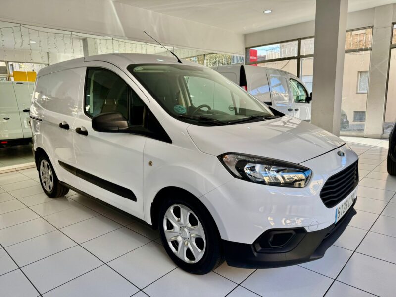 Ford Transit Courier 1.5 TDCi d’ocasió a Tona | AutoTona