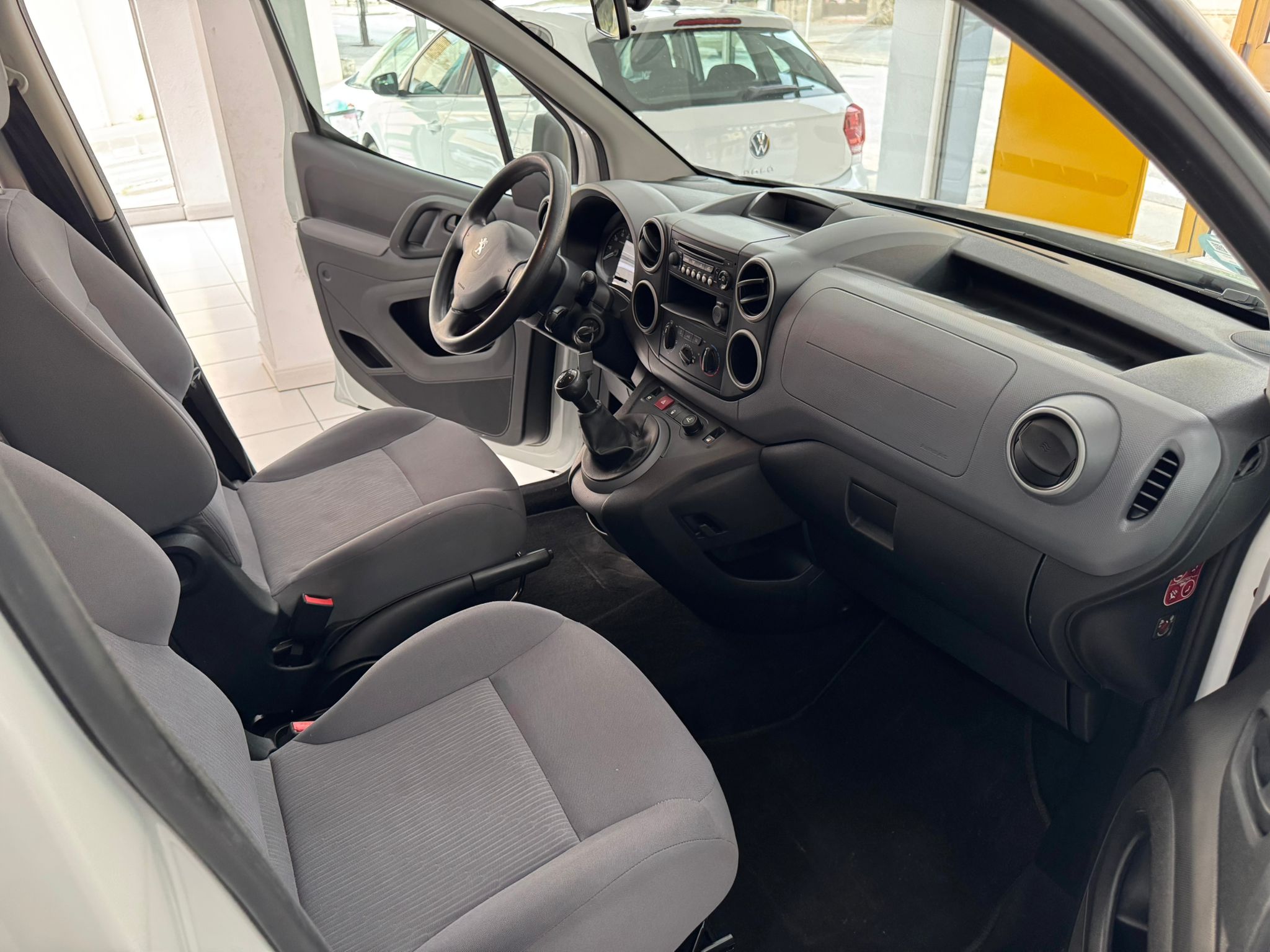 Peugeot Partner 1.6 HDi Tepee d’ocasió a Tona | AutoTona