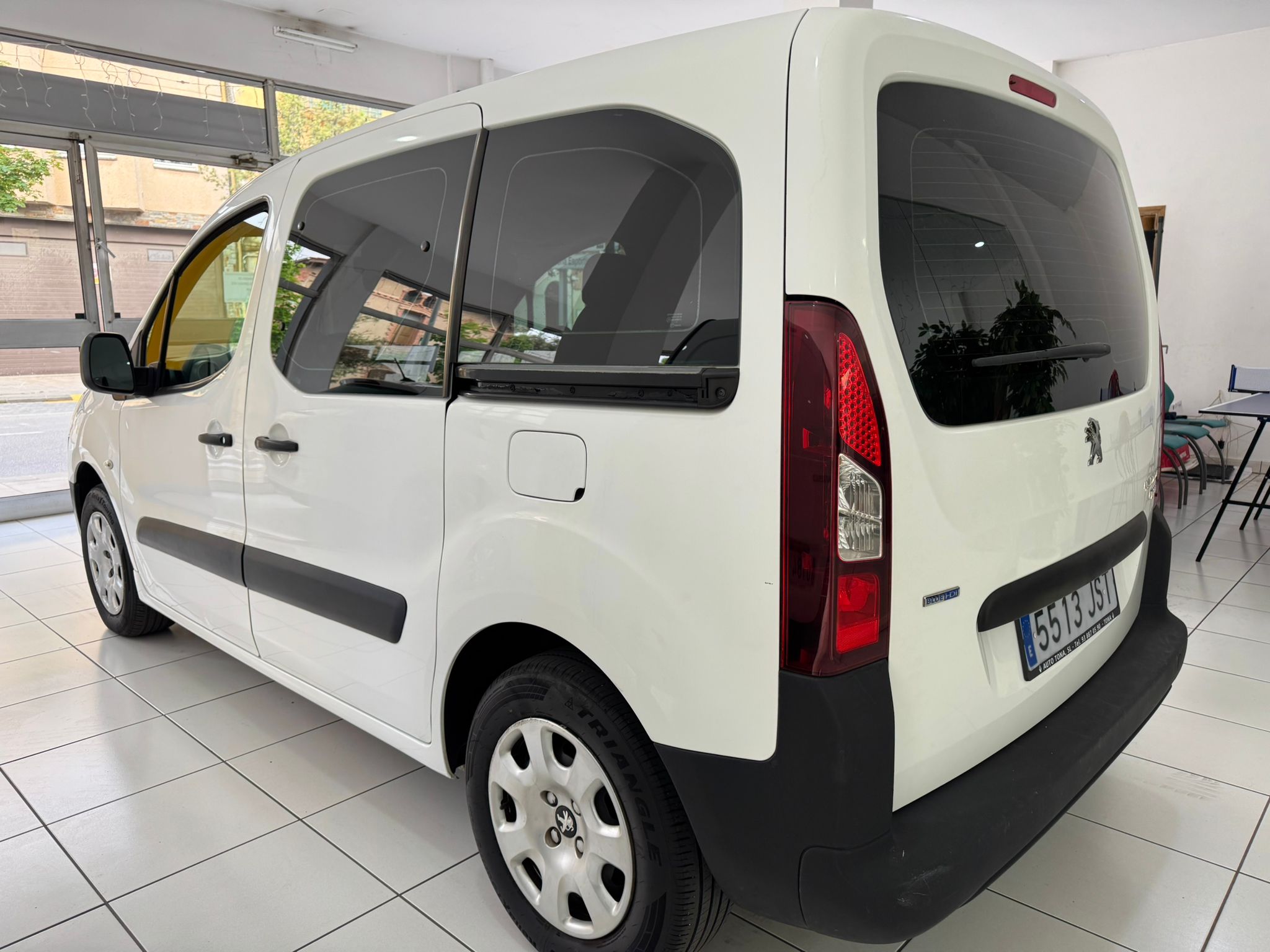 Peugeot Partner 1.6 HDi Tepee d’ocasió a Tona | AutoTona