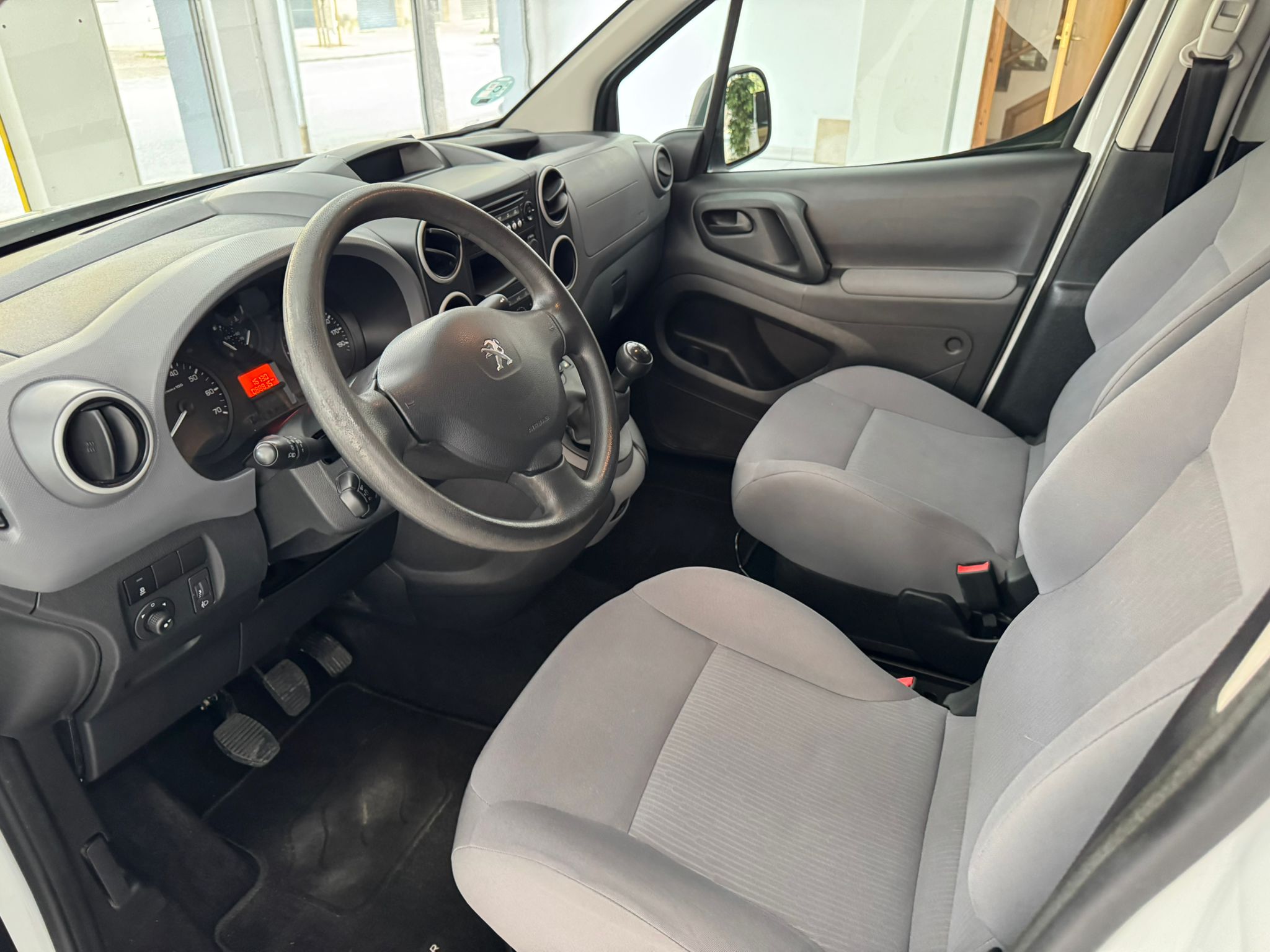 Peugeot Partner 1.6 HDi Tepee d’ocasió a Tona | AutoTona