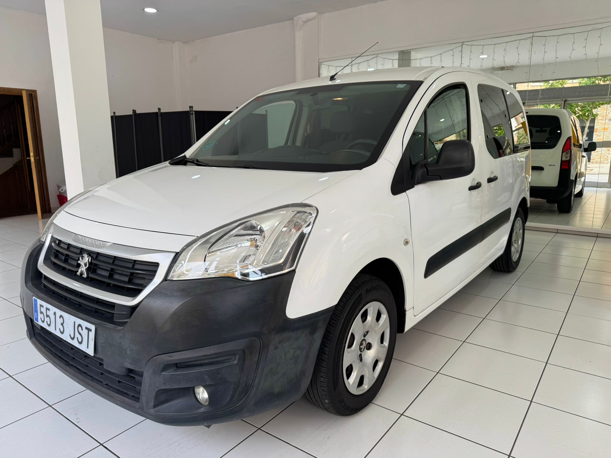 Peugeot Partner 1.6 HDi Tepee d’ocasió a Tona | AutoTona